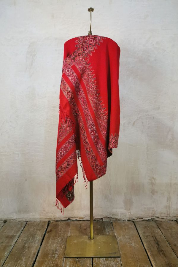 Tribal Shawl Pure Wool Chili Pepper Red Aztec - Image 9