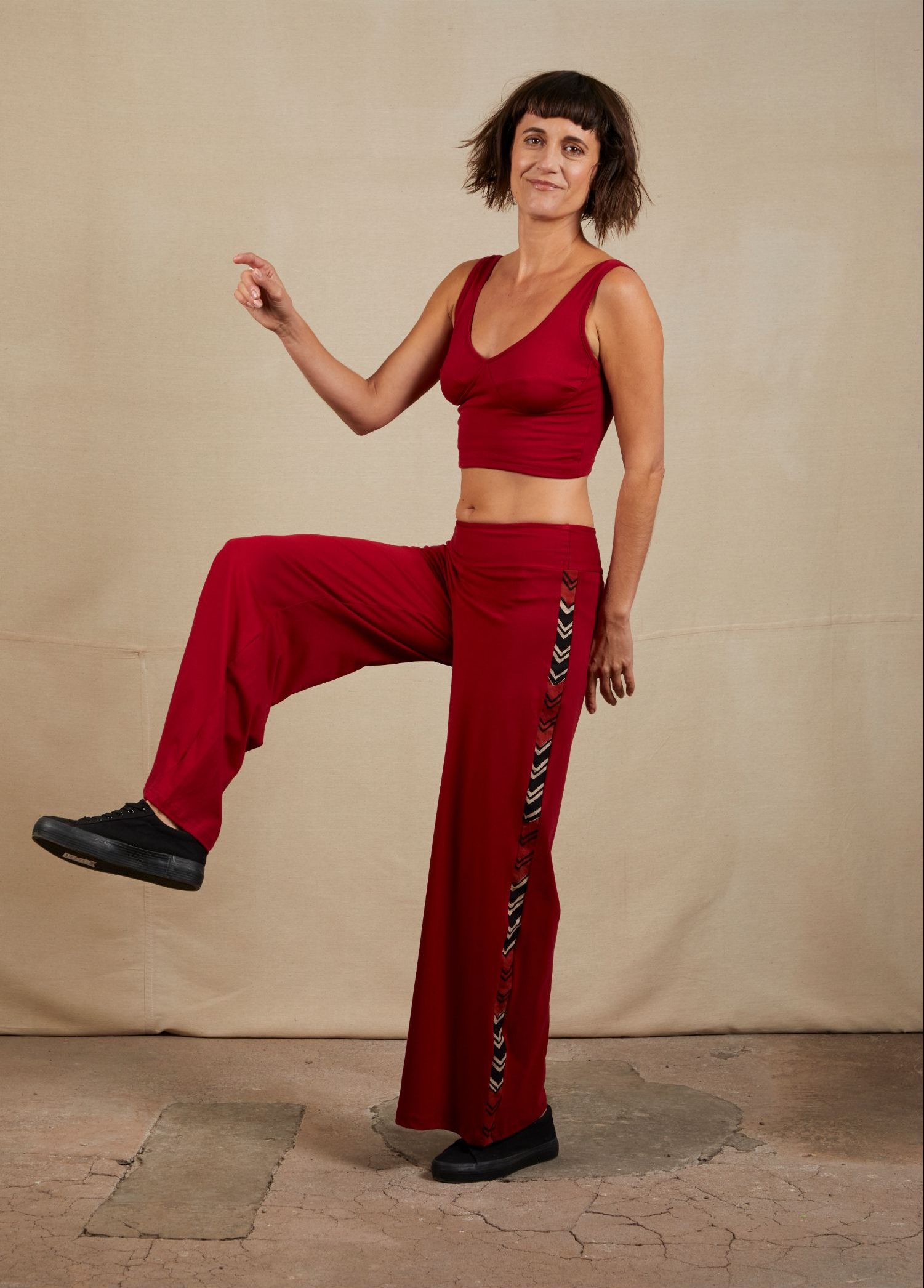 Sophia Palazzo Wide Leg Trousers in Red, Easy To Wear Vintage Inspired –  Isabel's Retro & Vintage Clothing