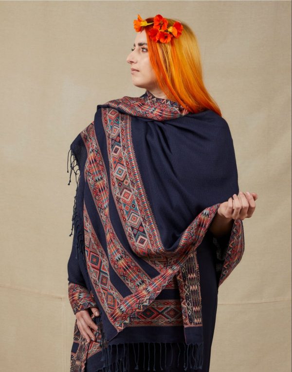 Tribal Shawl Pure Wool Midnight Blue Nevada - Image 2