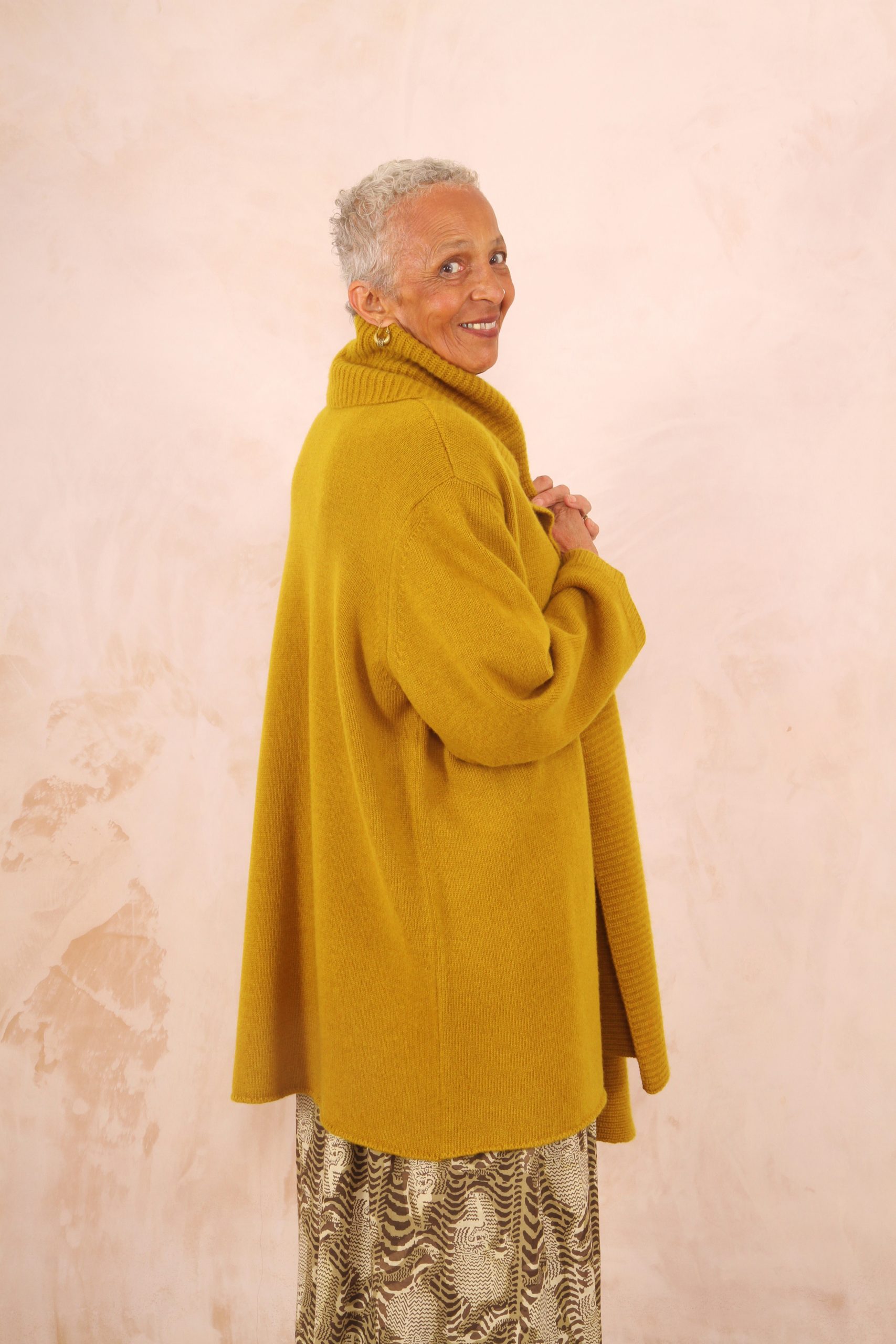 SELKIE OVERSIZED CARDIGAN PURE LAMBSWOOL PREORDER - Image 10