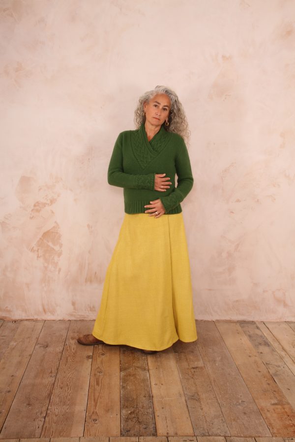 CHUNKY CABLE KNIT V NECK JUMPER PURE LAMBSWOOL PREORDER - Image 15