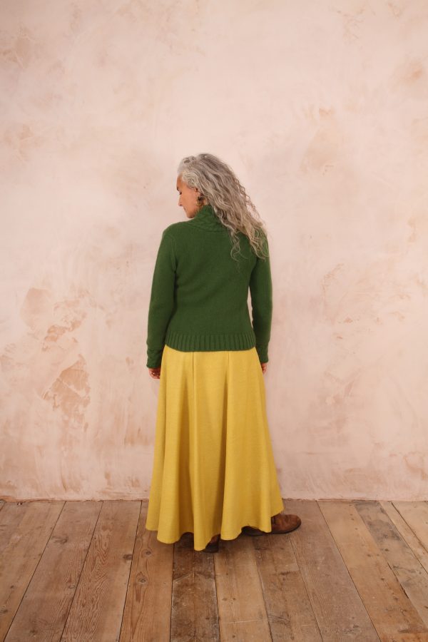 CHUNKY CABLE KNIT V NECK JUMPER PURE LAMBSWOOL PREORDER - Image 17
