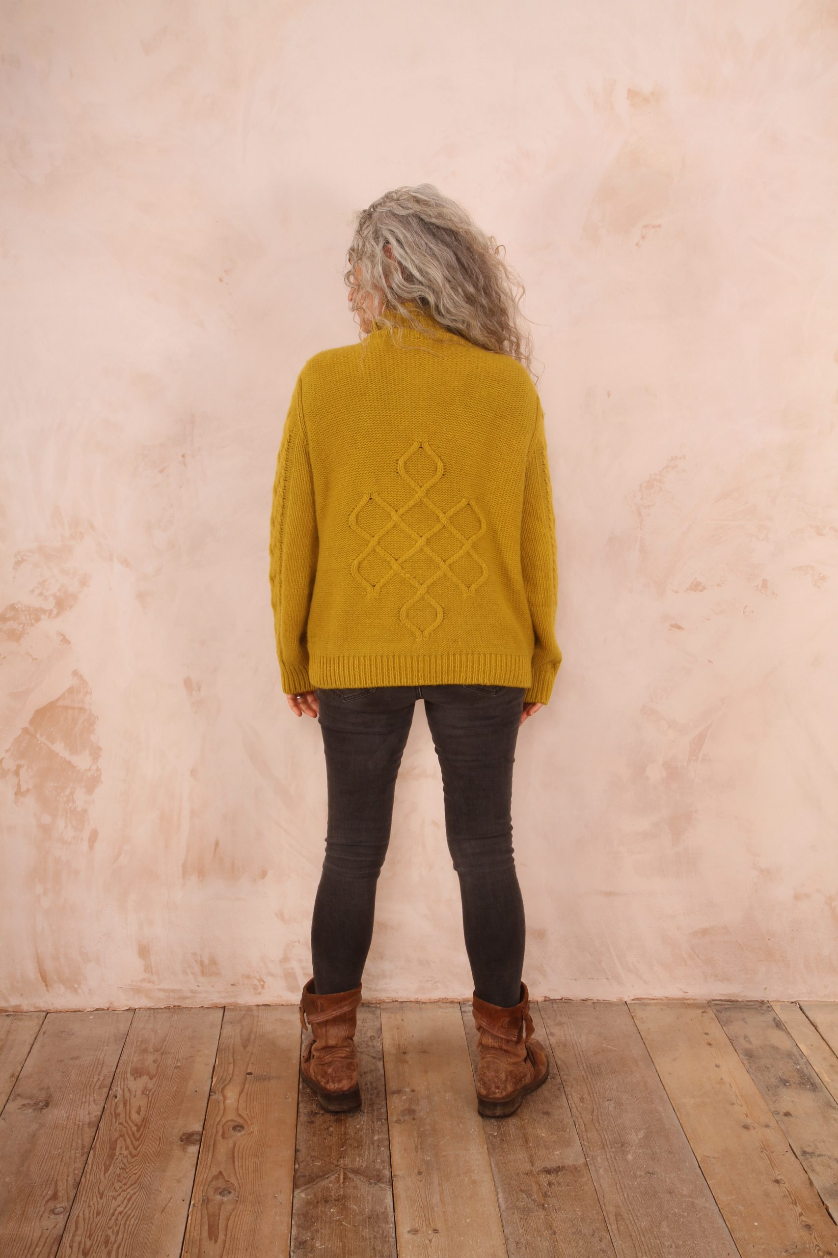 ENDLESS KNOT CABLE KNIT BOMBER CARDIGAN PURE LAMBSWOOL PREORDER - Image 10