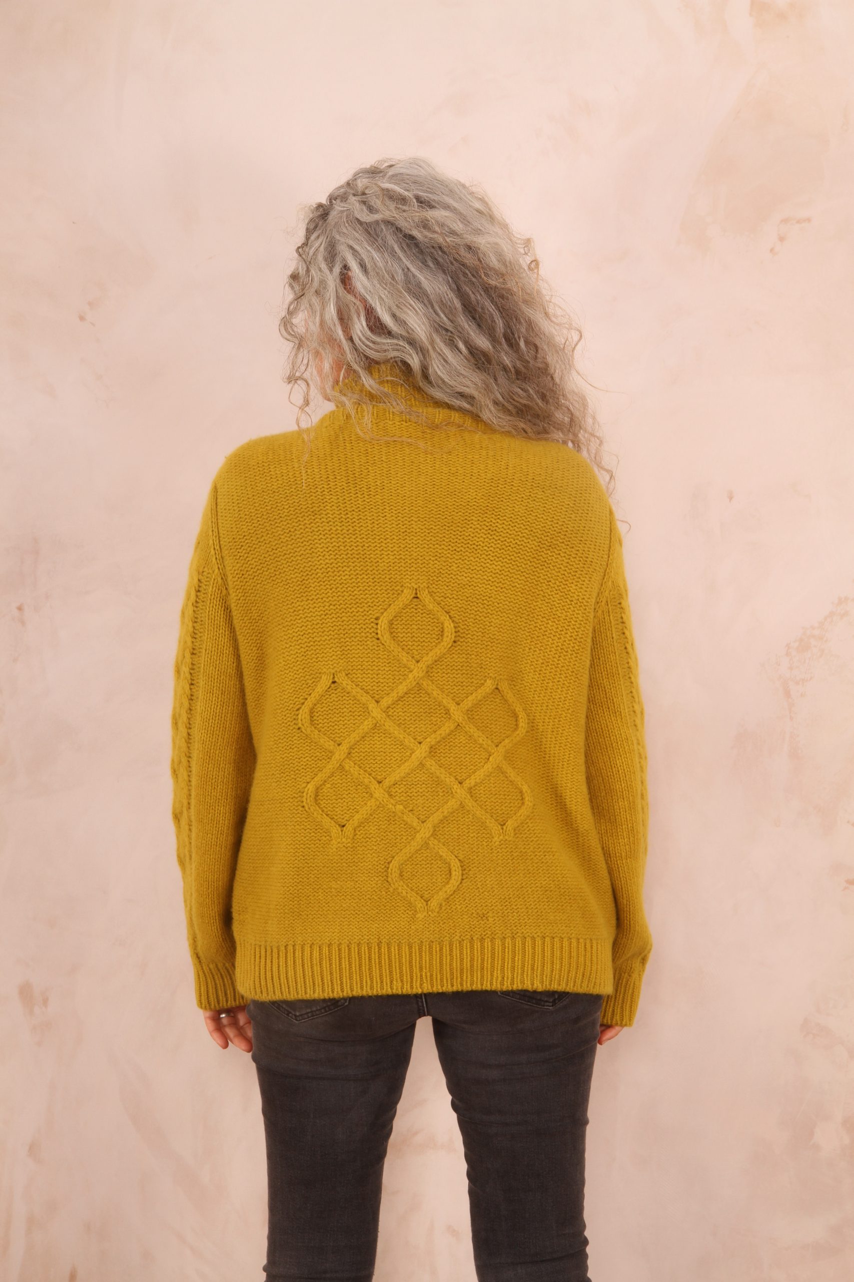 ENDLESS KNOT CABLE KNIT BOMBER CARDIGAN PURE LAMBSWOOL PREORDER - Image 7