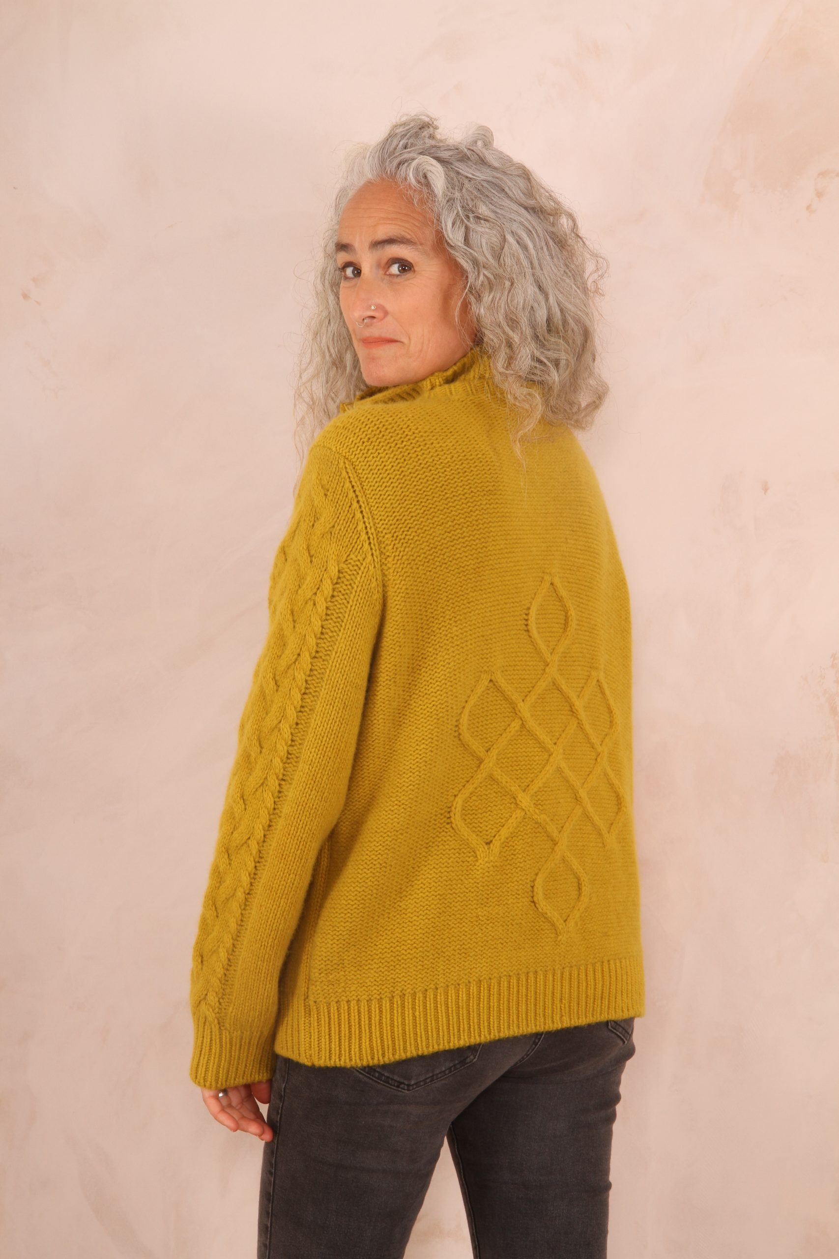ENDLESS KNOT CABLE KNIT BOMBER CARDIGAN PURE LAMBSWOOL PREORDER - Image 9