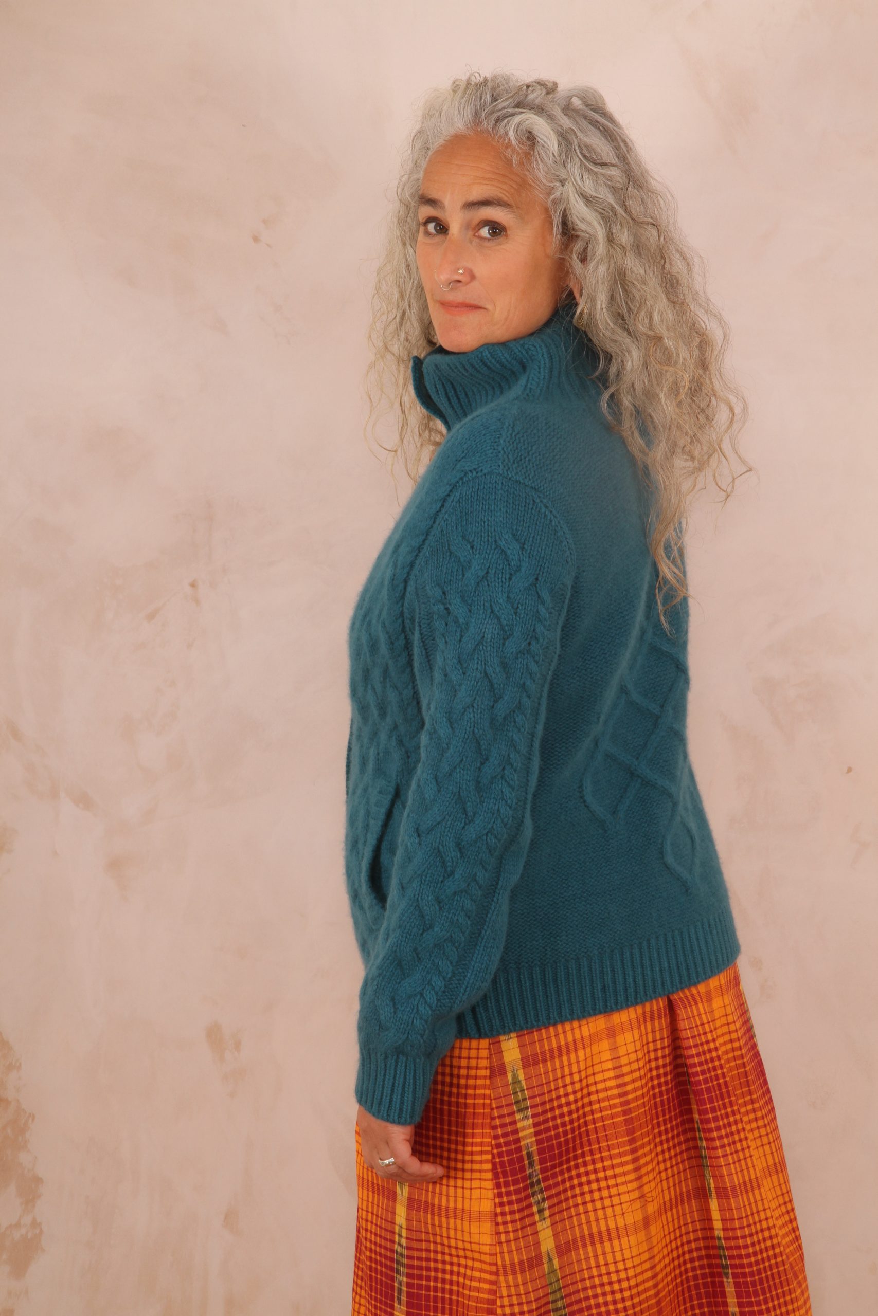 ENDLESS KNOT CABLE KNIT BOMBER CARDIGAN PURE LAMBSWOOL PREORDER - Image 6