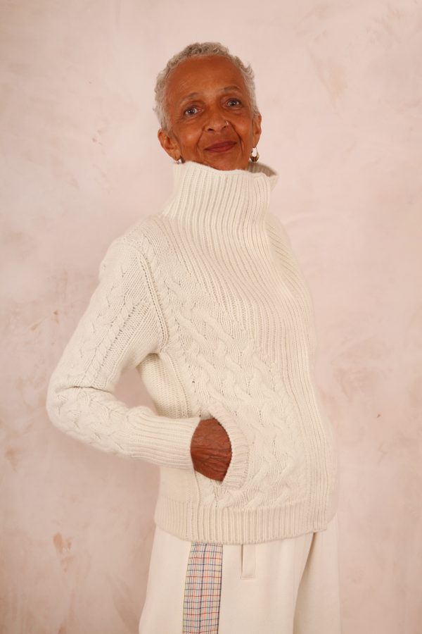 ENDLESS KNOT CABLE KNIT BOMBER CARDIGAN PURE LAMBSWOOL PREORDER - Image 3