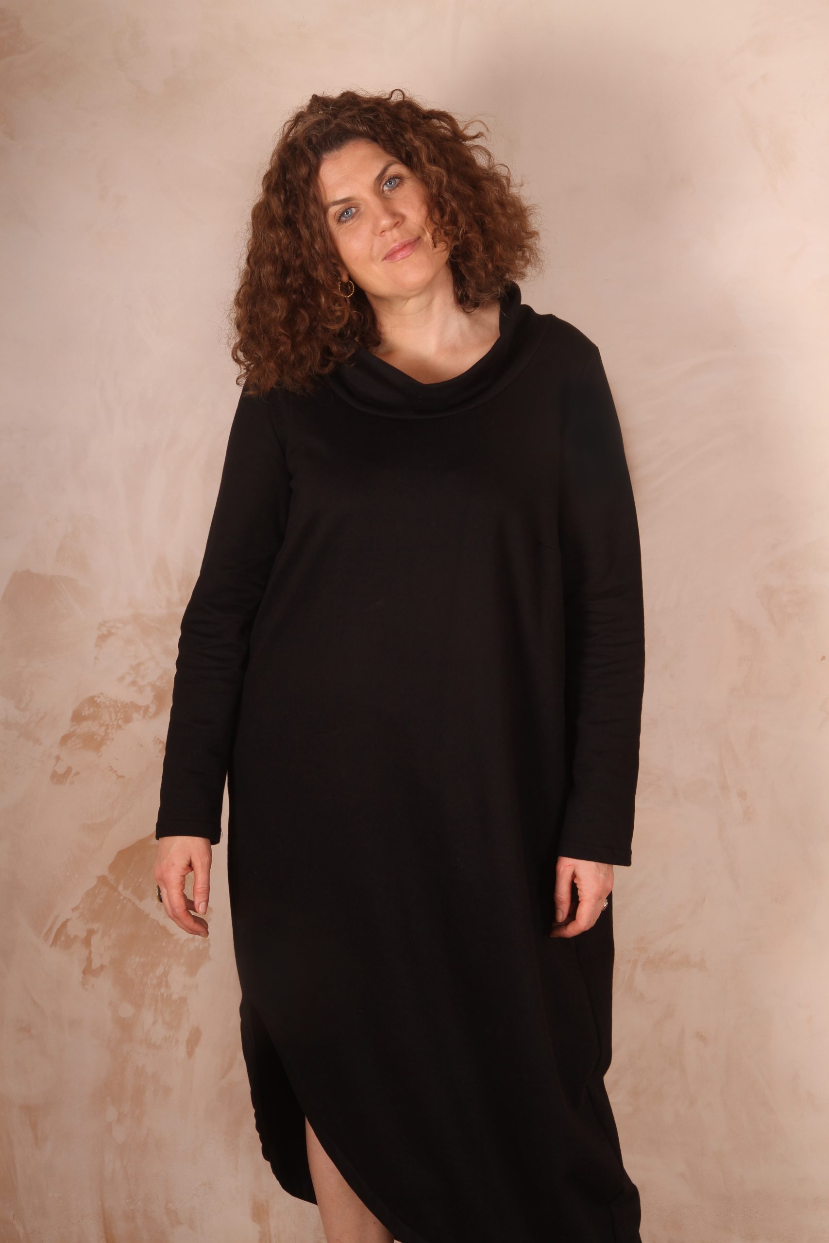 Anya 100% Cotton Jersey Oversized Jumper Dress Black - Image 4